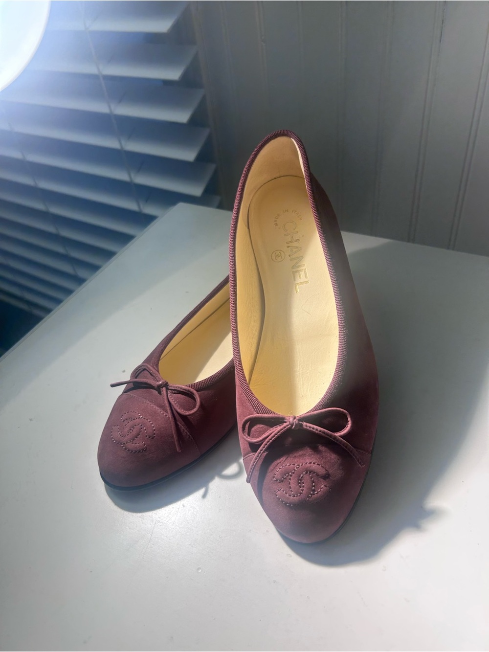 CHANEL Plum Suede Bow Ballet Flats - Picture 3 of 6